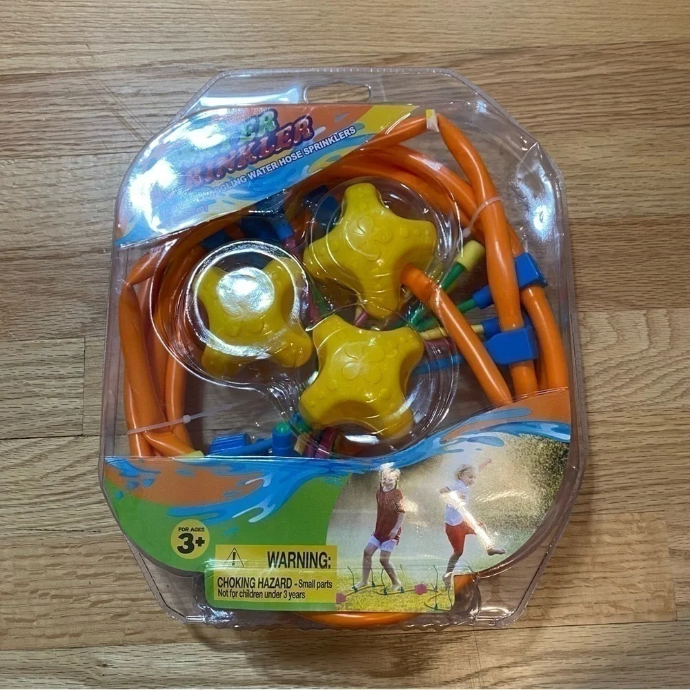 Water Sprinkler NEW Outdoor Toy Wiggling Hose 12 ft